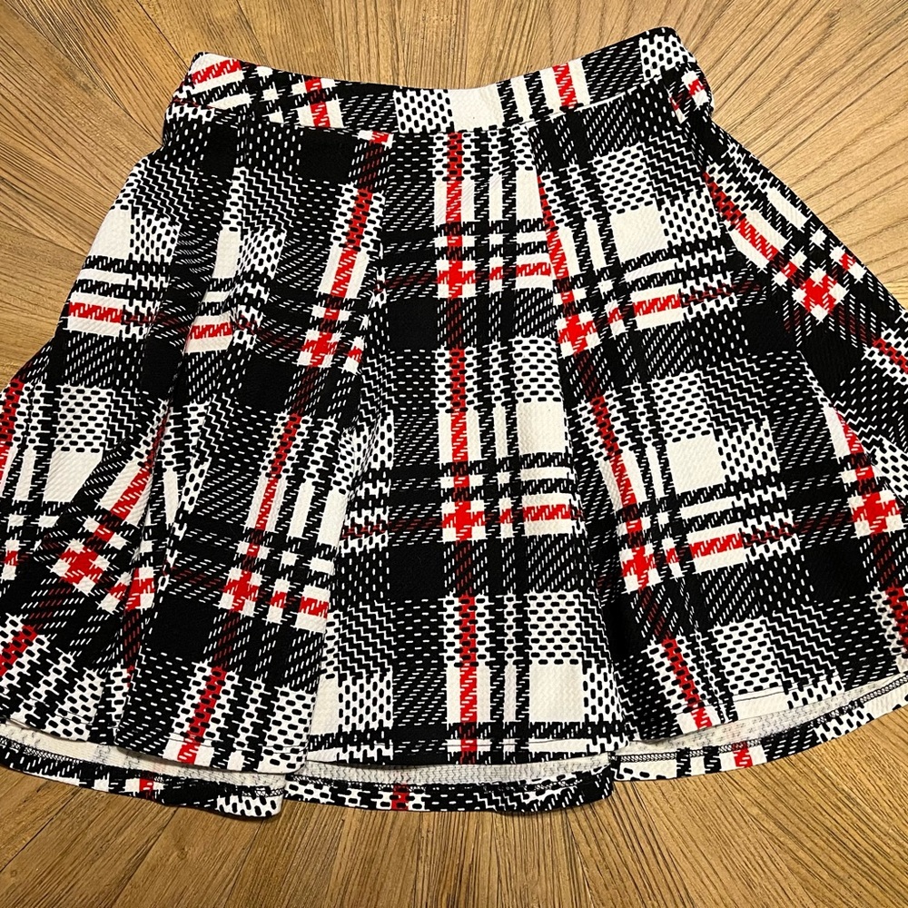 Lush Red, Black & White Mini Skirt size Medium